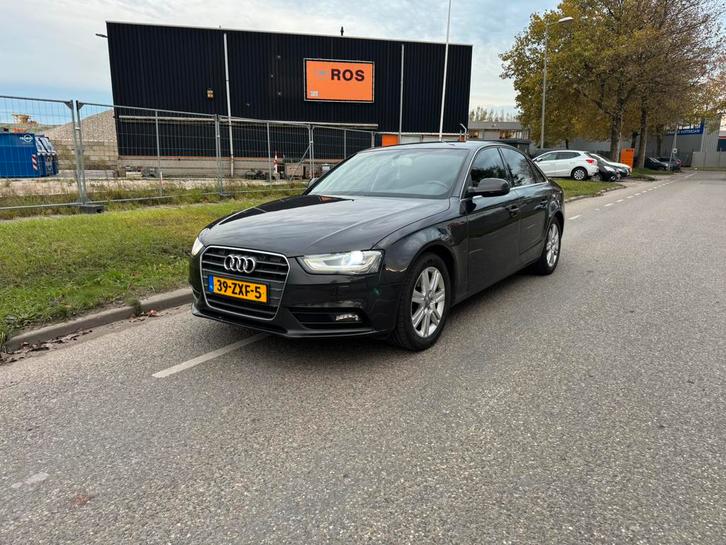 Audi A4 1.8 Tfsi Multitronic 2013 Grijs, Auto's, Audi, Particulier, ABS, Airbags, Airconditioning, Alarm, Bluetooth, Boordcomputer