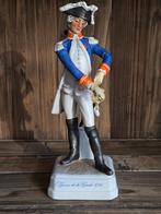 Goebel Beeldje Officier de la Garde 1786 porselein, Ophalen of Verzenden, Zo goed als nieuw