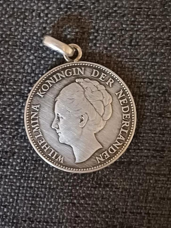 Zilveren Hanger – Koningin Wilhelmina 1 Gulden 1939 –, Postzegels en Munten, Penningen en Medailles, Zilver, Ophalen of Verzenden