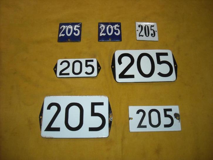 oud emaille huisnummer 205 ook 206 207 208 209 210 211 212 8, Antiek en Kunst, Antiek | Emaille, Ophalen of Verzenden