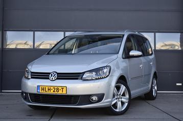 Volkswagen Touran 1.4 TSI Highline Pano - Trekhaak - Camera  beschikbaar voor biedingen