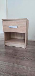 Nachtkastje in zeer goede staat te koop, Ophalen, Minder dan 45 cm, Zo goed als nieuw, Minder dan 55 cm