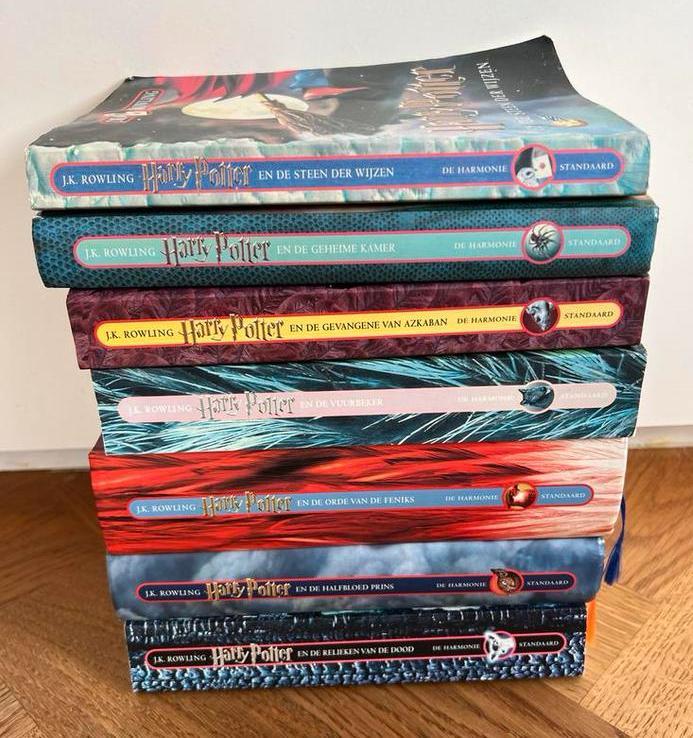 Harry Potter Boekenreeks Compleet - Nederlandse Editie, Boeken, Avontuur en Actie, Zo goed als nieuw, Ophalen