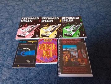 Keyboard lesboeken en liedjes boeken. beschikbaar voor biedingen