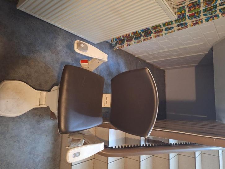 Lifta  Traplift 4500, Diversen, Trapliften, Zo goed als nieuw, Met bocht, Ophalen