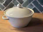 Wedgwood Windsor Schaal met Deksel - 19 cm, Huis en Inrichting, Keuken | Servies, Gebruikt, Ophalen of Verzenden, Schaal of Schalen