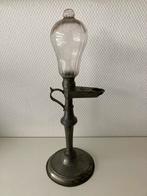 Olielamp. 18e Eeuw. Tin. Geheel gaaf. Hoogte 38 cm., Verzenden