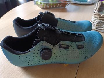  racefietsschoen Fizik beschikbaar voor biedingen