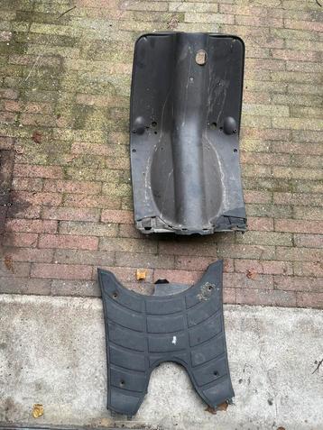 Piaggio zip type 1/2/3 fastrider 98 binnenkappen beschikbaar voor biedingen