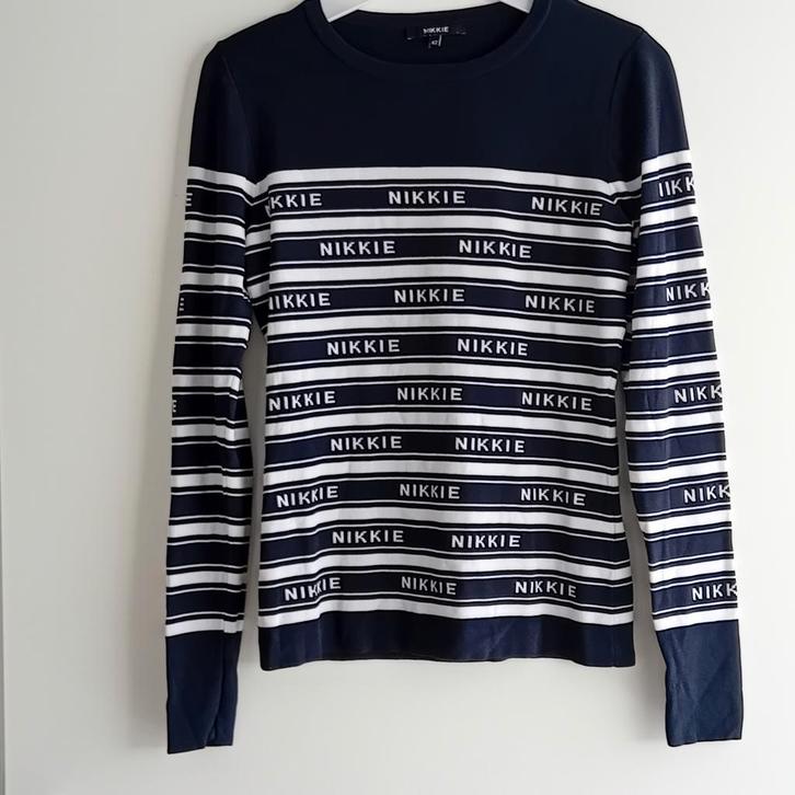 Nikkie trui maat 40-42 - Donkerblauw/wit, Kleding | Dames, Truien en Vesten, Gedragen, Maat 42/44 (L), Blauw, Ophalen of Verzenden