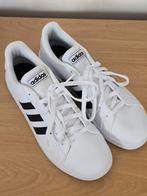 Adidas sneakers, Sport en Fitness, Tennis, Adidas, L00, Schoenen, Ophalen of Verzenden