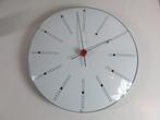 Klok Arne Jacobsen Bankers Clock 48 cm, Ophalen, Gebruikt, Wandklok