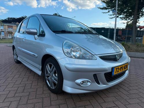 Honda Jazz 1.4 I ES Sport AUTOMAAT 2004 Airco Navi 125DKM!, Auto's, Honda, Bedrijf, Jazz, ABS, Achteruitrijcamera, Airbags, Airconditioning