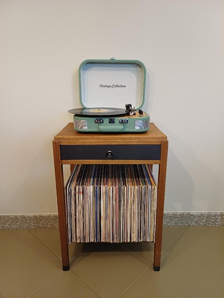 100 jr oude platenkast platenspelerkast retro vintage hout, Huis en Inrichting, Kasten | Overige, Ophalen, Gebruikt