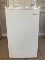 Goedwerkende White Line vrieskast, 3 laden!, Witgoed en Apparatuur, Vriezers en Diepvrieskisten, Gebruikt, Minder dan 60 cm, Energieklasse A of zuiniger