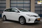 Toyota Auris Touring Sports 1.8 Hybrid Executive Clima - Nav, Gebruikt, 4 cilinders, Leder en Stof, Wit