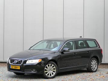 Volvo V70 1.6 T4 Limited Edition Leer / Navigatie / Afneemba beschikbaar voor biedingen