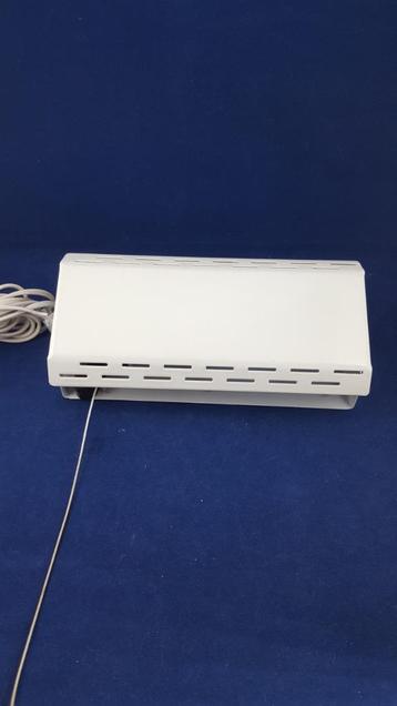 Vintage wandlampje rechthoek, metaal, wit. Wandlamp. 5B8 beschikbaar voor biedingen