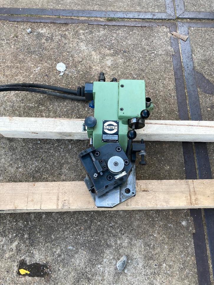 draaibank sauter KM5 kopieerinrichtingen, Doe-het-zelf en Verbouw, Draaibanken, Gebruikt, Metaaldraaibank, 500 tot 1000 mm, Computergestuurd (Cnc)