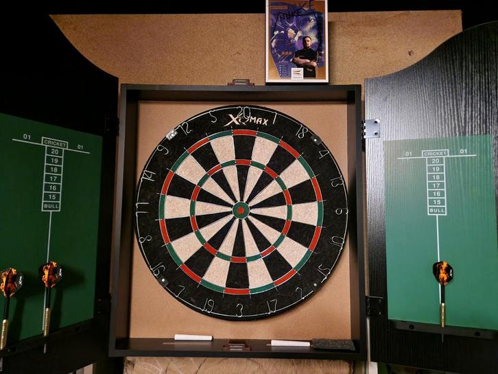 Compleet Dartbord set - Nieuw in Doos, Sport en Fitness, Darts, Nieuw, Dartbord met pijlen, Ophalen of Verzenden