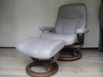 NIEUWSTAAT Stressless Consul grijs leder met hocker Large, Huis en Inrichting, Ophalen of Verzenden, Zo goed als nieuw, 75 tot 100 cm