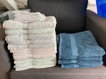 HEMA Handdoeken Set - 16 stuks beschikbaar voor biedingen