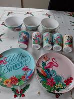 Melamine servies 4borden,5 bekers,3schaaltjes,2 schalen, Ophalen of Verzenden, Zo goed als nieuw, Overige materialen, Overige stijlen