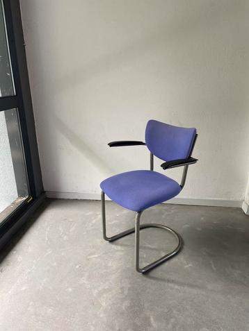 Vintage gispen grijze buis jaren 60 beschikbaar voor biedingen