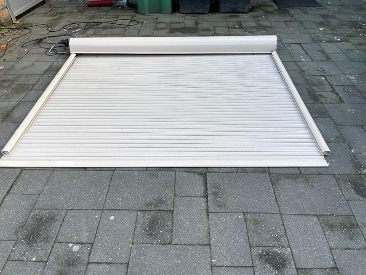 creme/beige electrisch harol rolluik br. 2.25 x 1.73,5  hoog, Doe-het-zelf en Verbouw, Rolluiken, Gebruikt, 150 tot 200 cm, 200 cm of meer