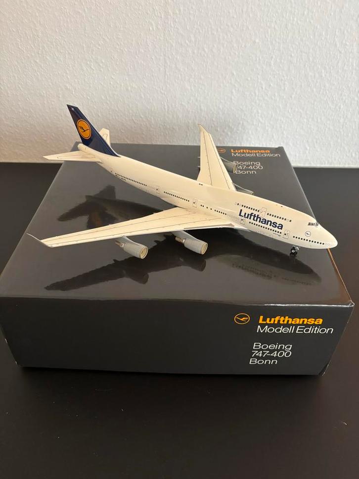 Lufthansa 747-400 D-ABVB 1:200 Model - Zeldzaam!, Verzamelen, Luchtvaart en Vliegtuigspotten, Zo goed als nieuw, Schaalmodel, Verzenden