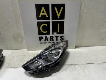 Koplamp Hyundai I i20  92101-4P500 links origineel  beschikbaar voor biedingen