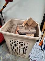 Kleine stukken haardhout voor vuurkorf of haard buiten., Minder dan 3 m³, Ophalen