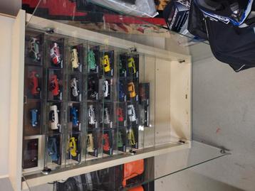 Partij Opel 1:43 modellen. beschikbaar voor biedingen
