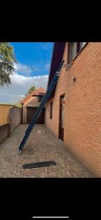 Gekeurde 3-delige Wienense ladder met antislip-afstandsrek, Doe-het-zelf en Verbouw, Ladders en Trappen, Ophalen, Gebruikt, Ladder