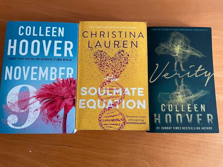 Soulmate Equation en November 9 en Verity Engelse boeken, Boeken, Taal | Engels, Nieuw, Fictie, Ophalen of Verzenden