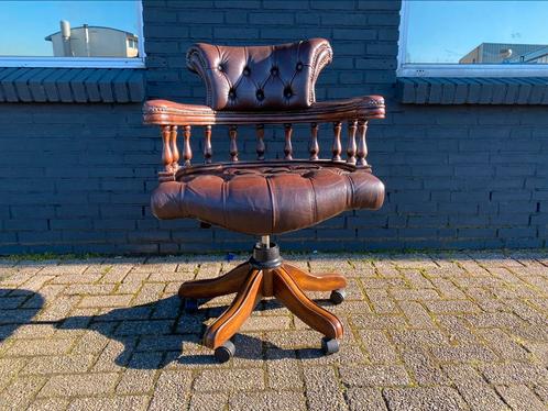 Prachtige XL Chesterfield bureaustoel bruin leer, Huis en Inrichting, Bureaustoelen, Gebruikt, Bruin, Ophalen of Verzenden