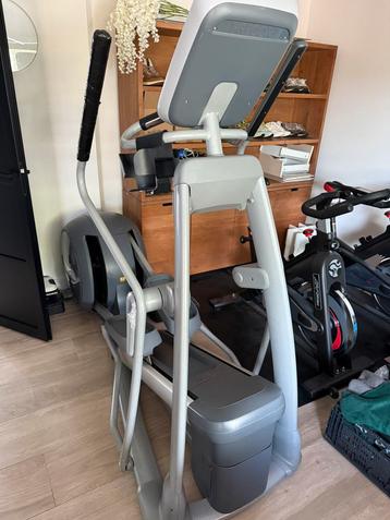 Crosstrainer Fitness Professioneel beschikbaar voor biedingen