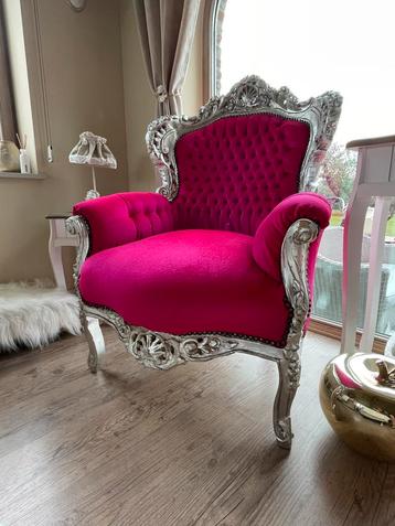 Barok fauteuil, roze en zilver beschikbaar voor biedingen