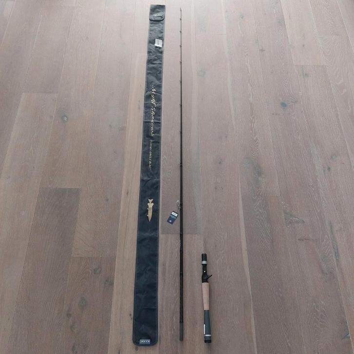 ILLEX NIGHT SHADOWS JUNGLE BLAST B220MH, Watersport en Boten, Hengelsport | Roofvissen, Nieuw, Werphengel, Ophalen of Verzenden