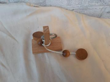 Houten denkspellen, Rubiks, of hout e paal met bol etc. beschikbaar voor biedingen