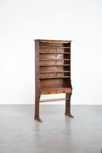 Spaanse boeren houten keuken/legkast uit begin 20e eeuw, Ophalen