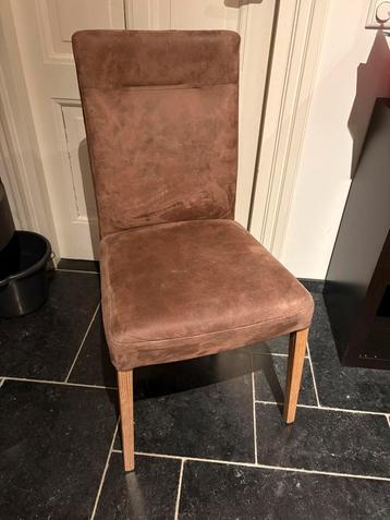 Eetkamerstoelen beschikbaar voor biedingen