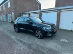 Volkswagen T-Roc R-line 1.5 met PANO en CAM, Auto's, Volkswagen, 65 €/maand, 15 km/l, 1498 cc, 4 cilinders