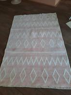 Vloerkleed oud roze/creme 1.80 cm bij 1.20, Huis en Inrichting, Stoffering | Tapijten en Kleden, Ophalen, 200 cm of meer, 50 tot 100 cm