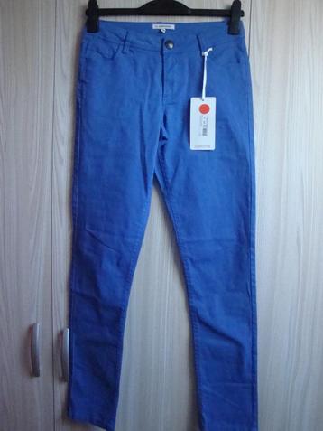 Nieuwe lange blauwe broek met stretch. Maat 36. beschikbaar voor biedingen