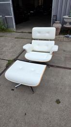 Wit leren Eames lounge chair met ottoman, Ophalen