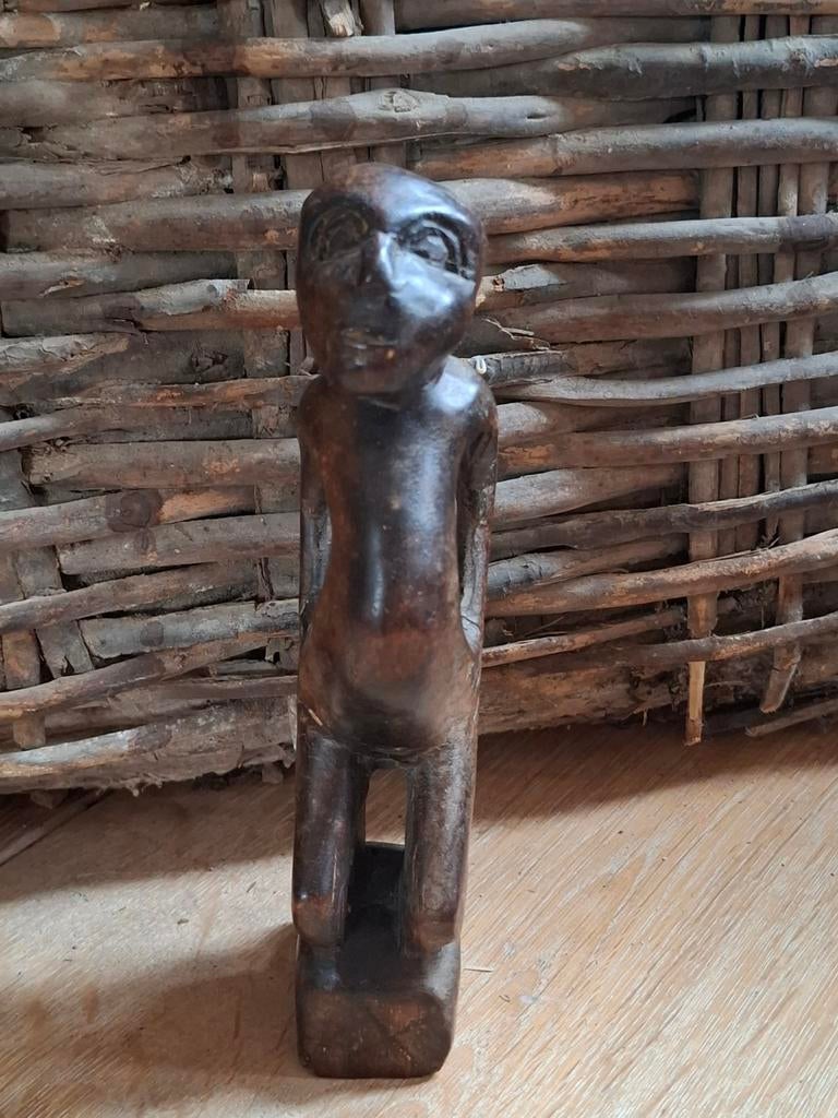 Antiek Nepalees Houten Mannetje Handwerk, Verzenden