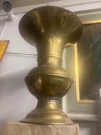 Spittoon, Ophalen, Brons
