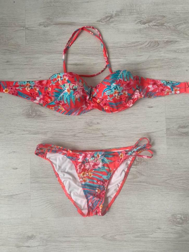 Nieuwe Bikini Freya 75c maat S/ 36, Kleding | Dames, Badmode en Zwemkleding, Nieuw, Bikini, Overige kleuren, Ophalen of Verzenden