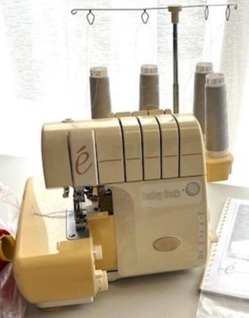 Lockmachine Babylock Imagine, auto inrijg en spanning. beschikbaar voor biedingen